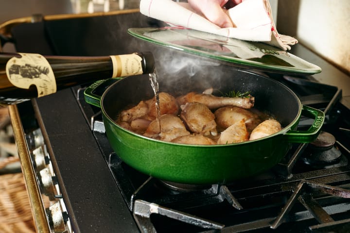 Staub Chistera sauterpande støbejern Ø28 cm, Basilikagrøn STAUB