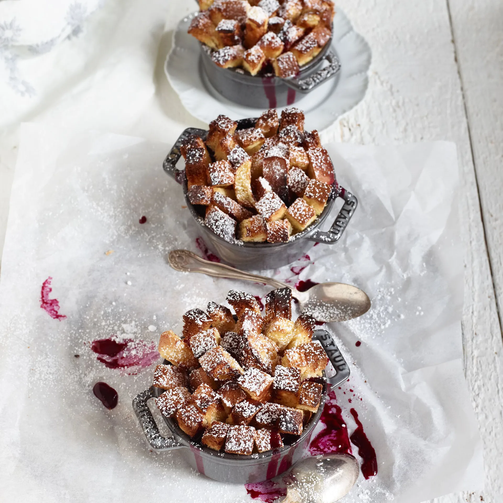 Staub serveringsholder til 3 minigryder, Bambus STAUB