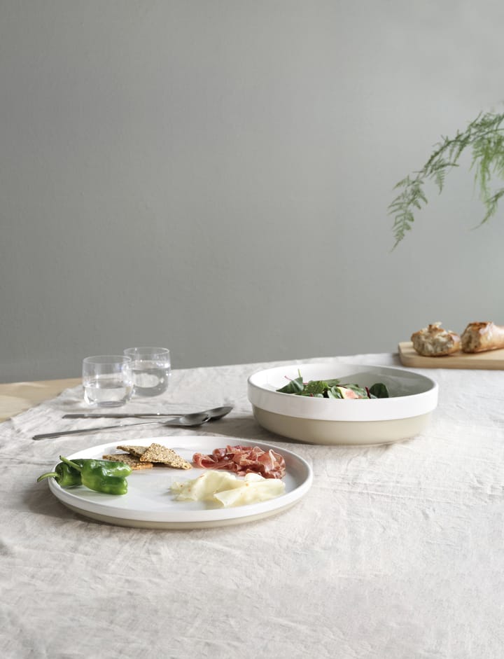 Agnes serveringsfad Ø30 cm, Sand/Hvid Stelton