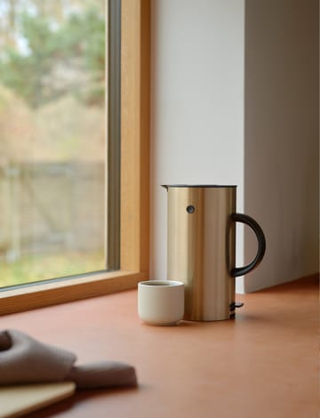 EM77 elkedel (EU) 1,5 L - Brushed brass - Stelton