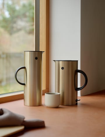 EM77 elkedel (EU) 1,5 L - Brushed brass - Stelton