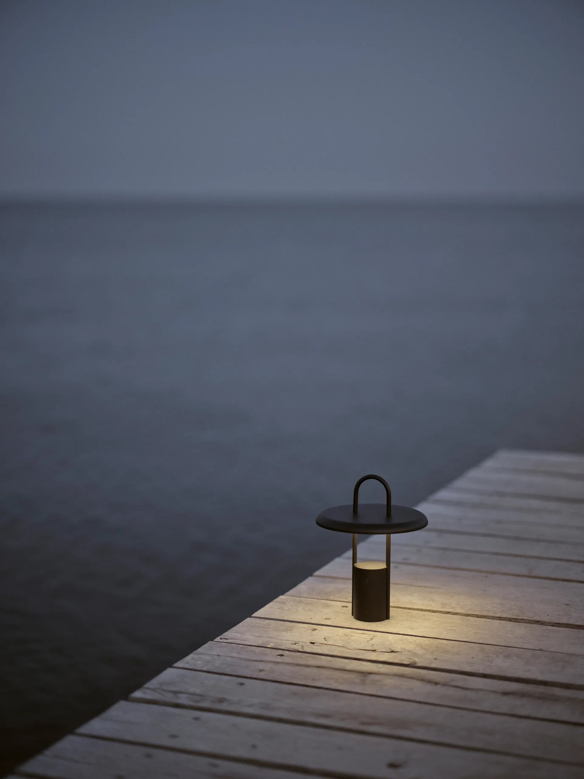Pier LED-lampe bærbar 25 cm, Black Stelton