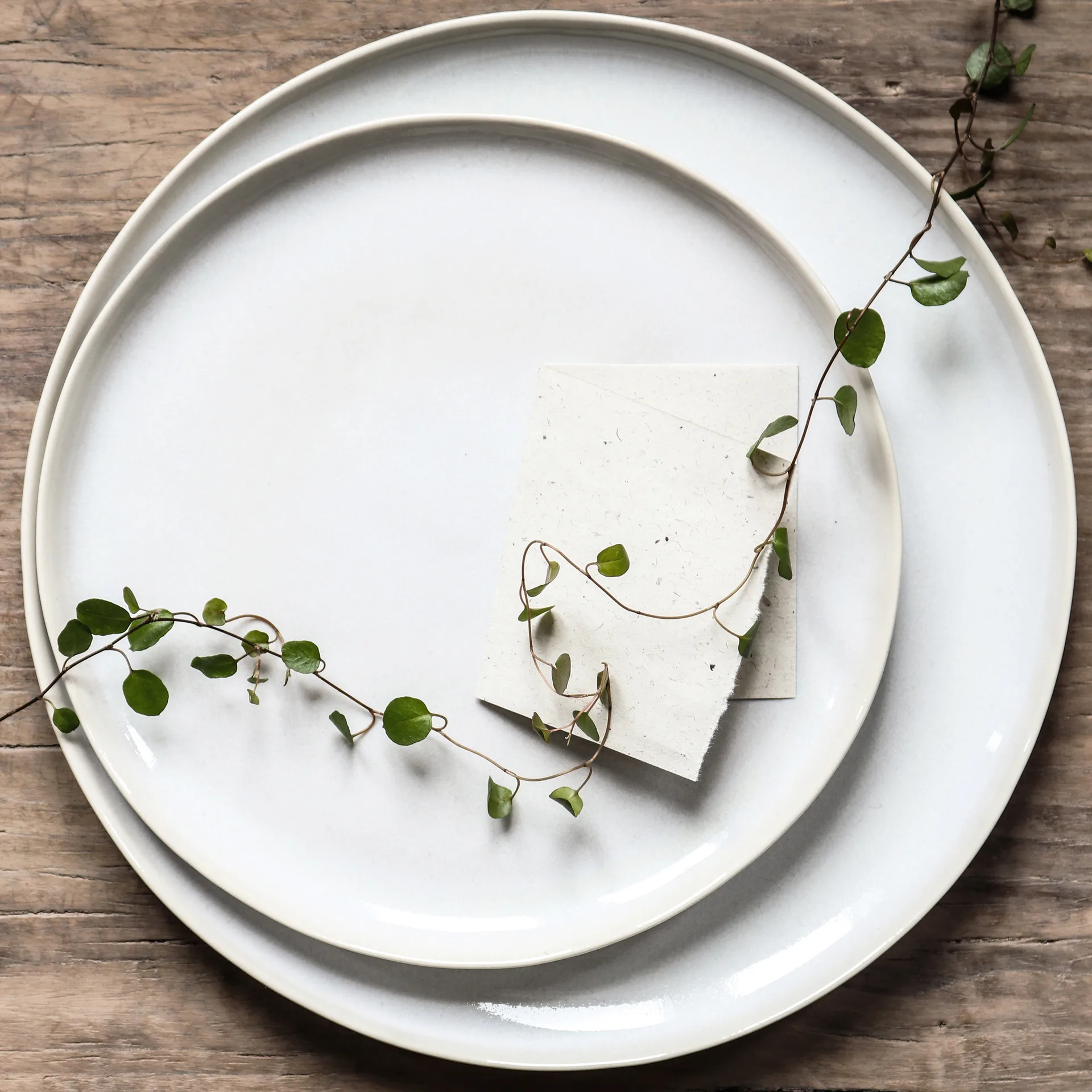 Vince tallerken 22 cm, Hvid Tell Me More