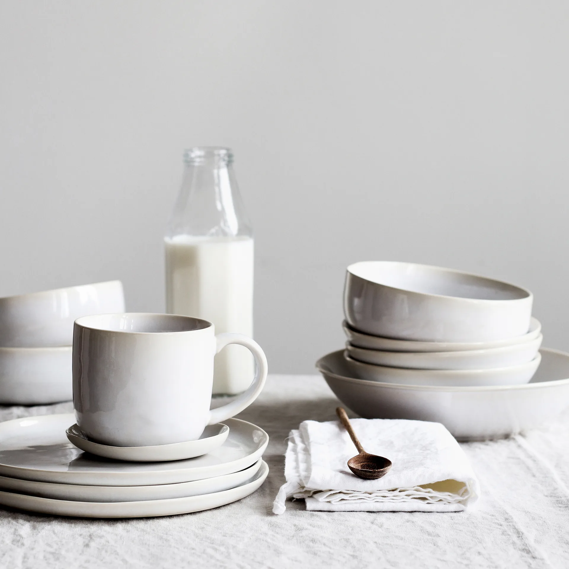 Vince tallerken 22 cm, Hvid Tell Me More