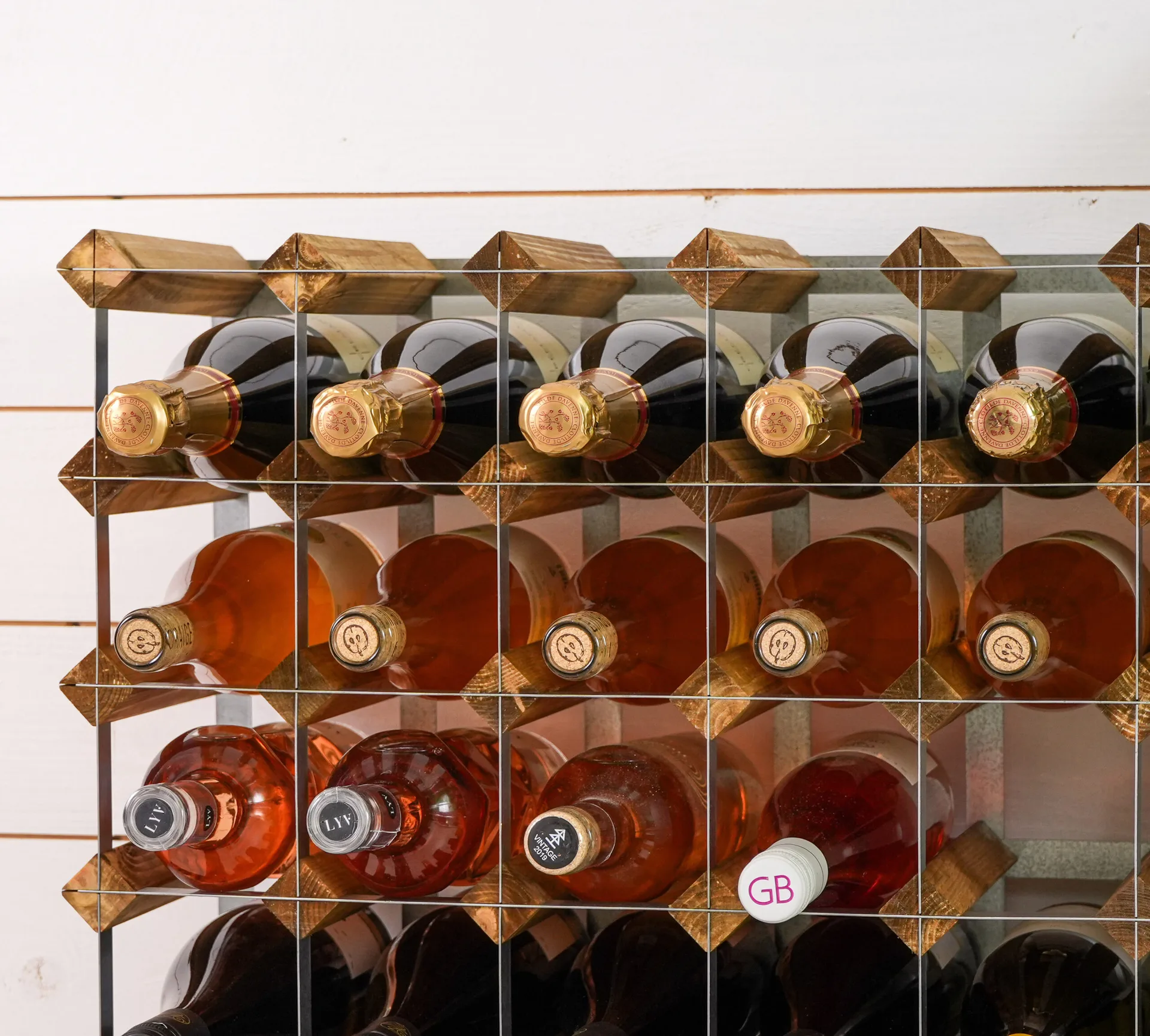 The Swedish Wine Rack Factory vinstativ monteret, 9 flasker-lyst fyrretræ The Swedish Wine Rack Factory