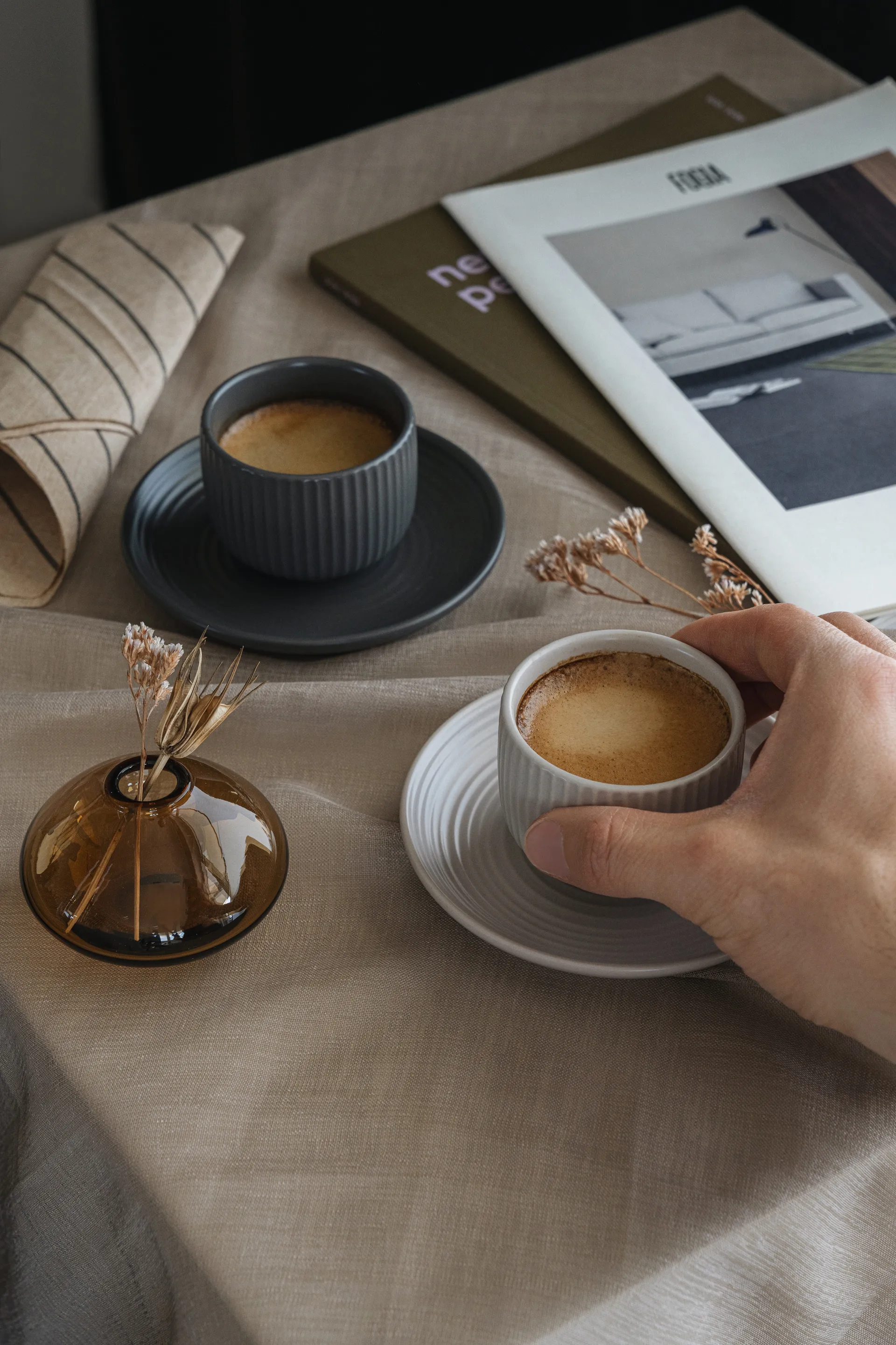 Duga espressokop med underkop 4-pak, Hvid, sandgrå, antracit, sort Vargen & Thor