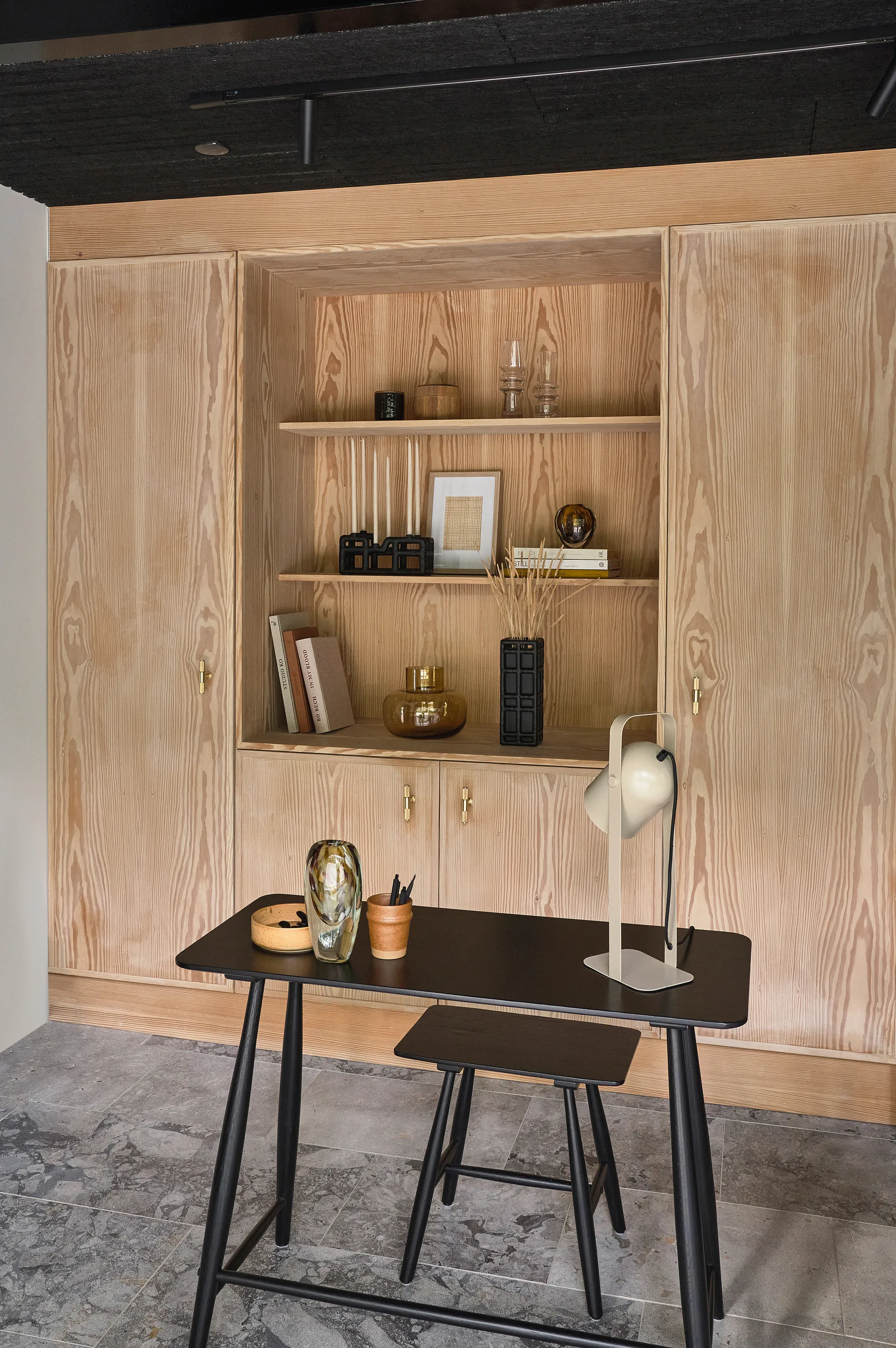 Lyst lysestage 6 lys, Sort Villa Collection