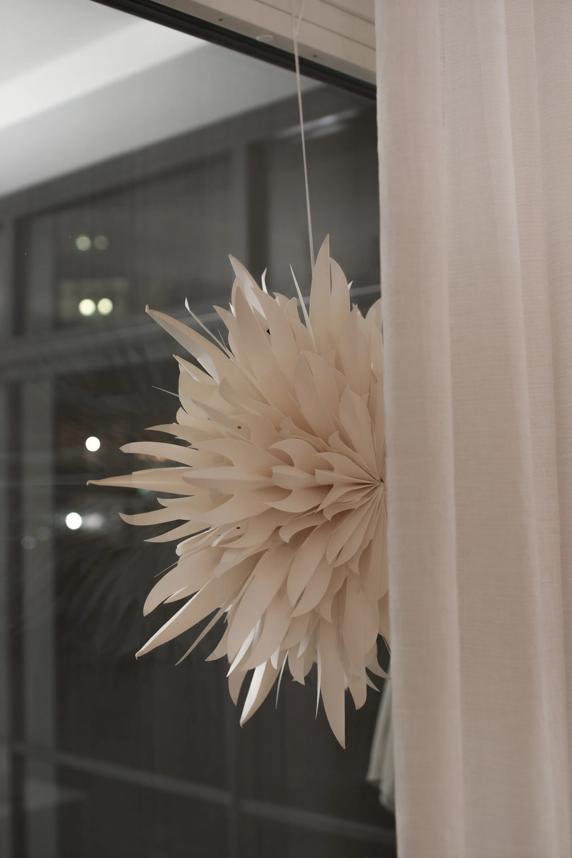 Eldig julestjerne Ø70 cm, Hvid Watt & Veke