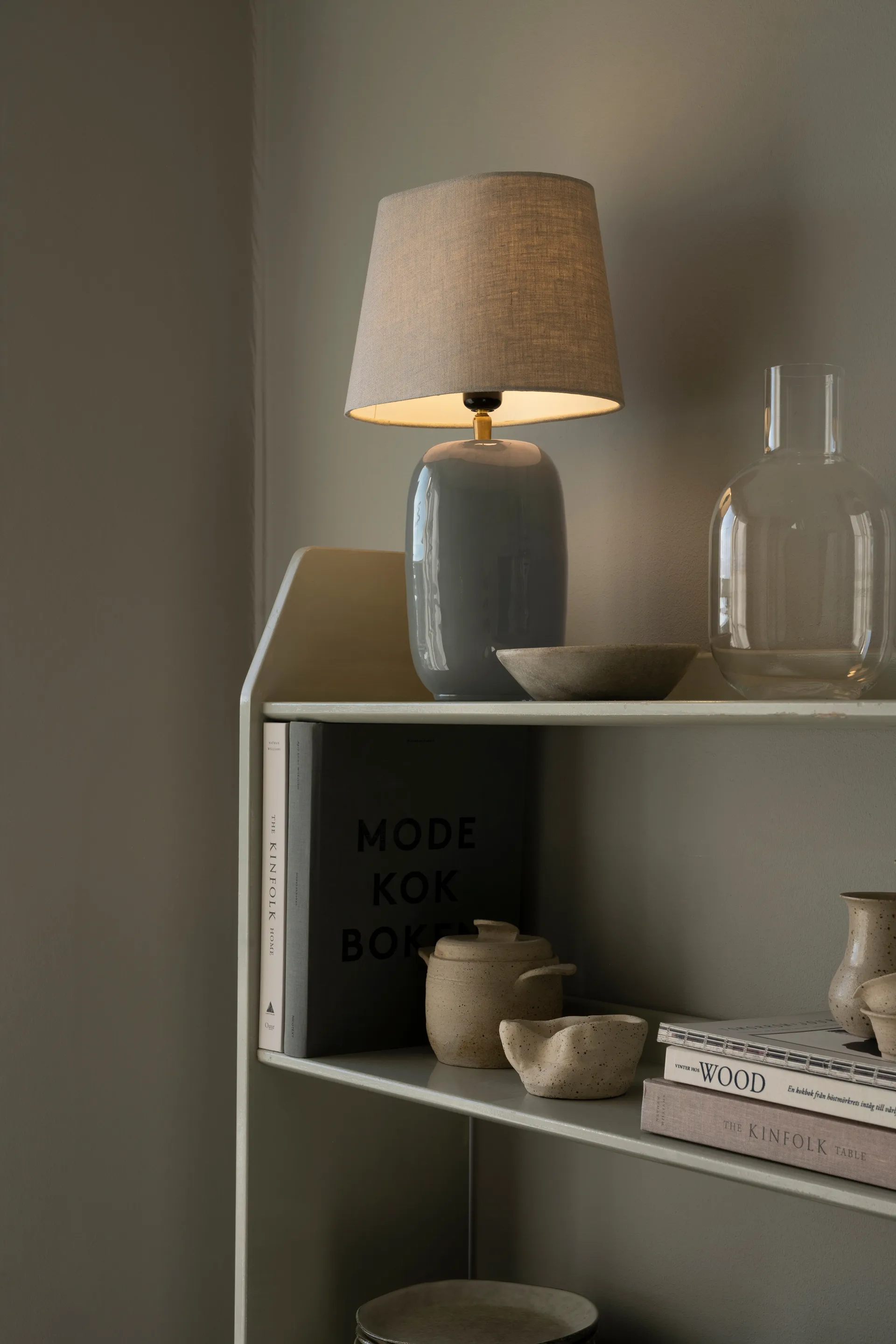 Emily lampefod Ø12x28,5 cm, Dusty green Watt & Veke