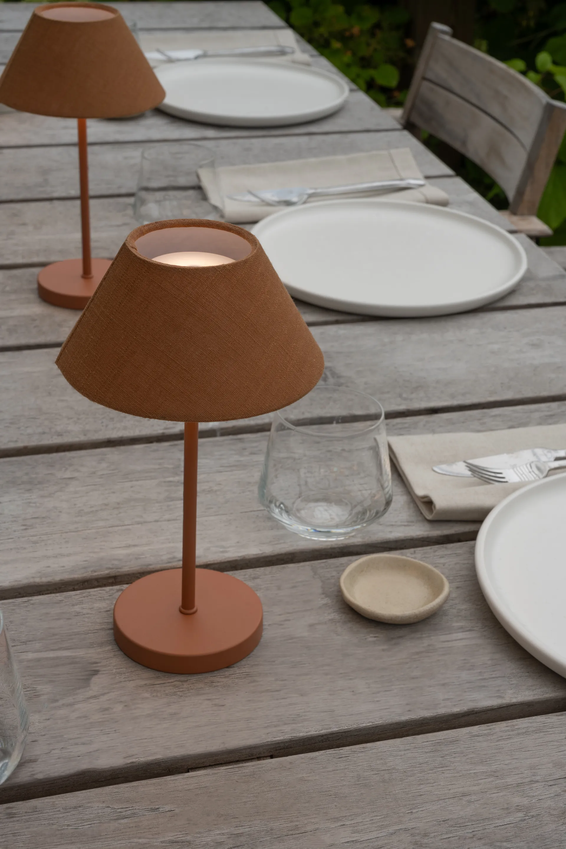 Teya bordlampe portable, Terracotta, Ø15×26 cm Watt & Veke