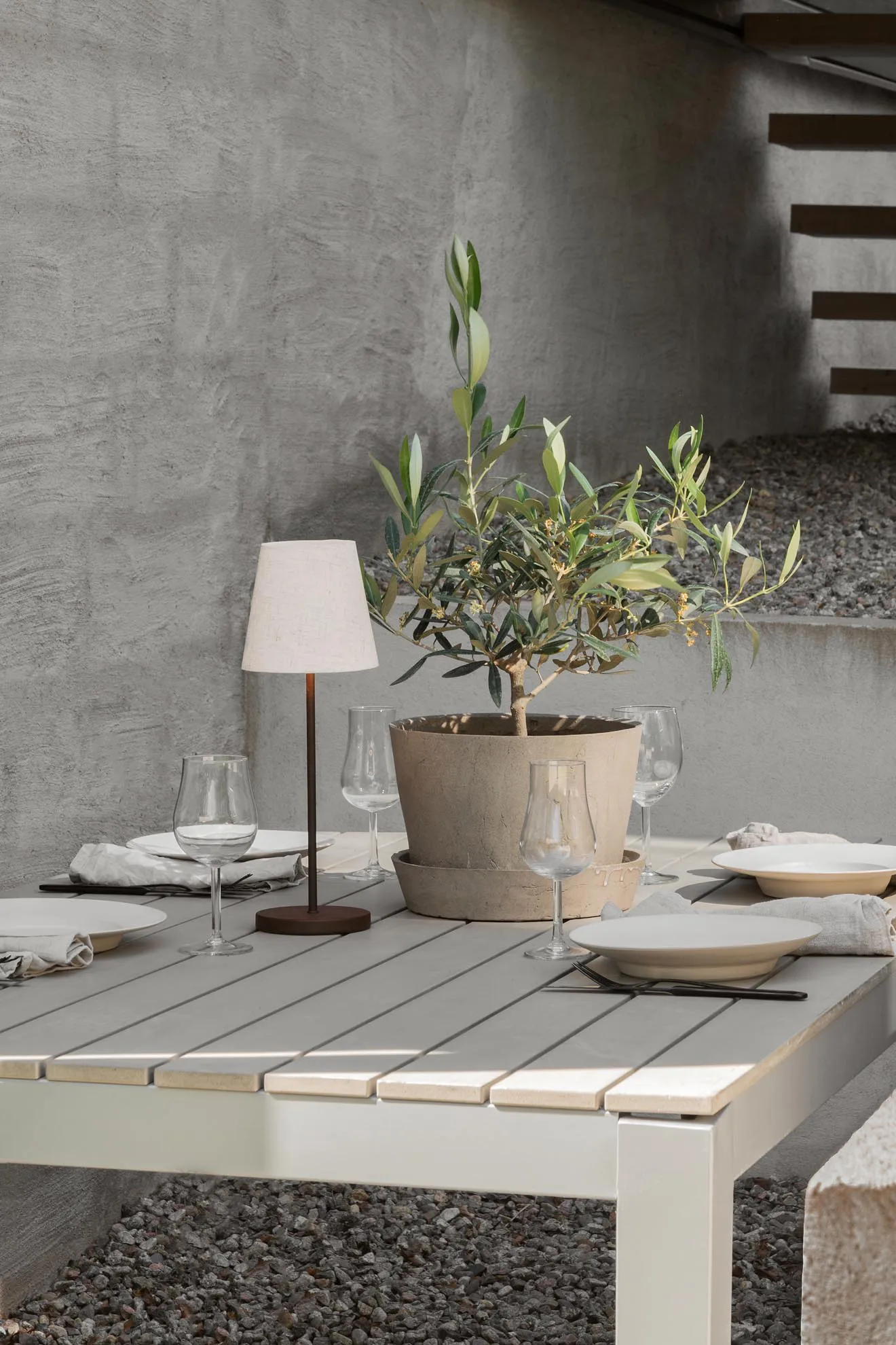 Tyra table bærbar bordlampe Ø14 cm, Coffee Watt & Veke