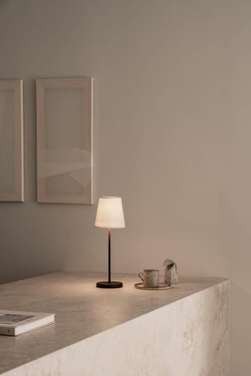 Tyra table bærbar bordlampe Ø14 cm - Coffee - Watt & Veke
