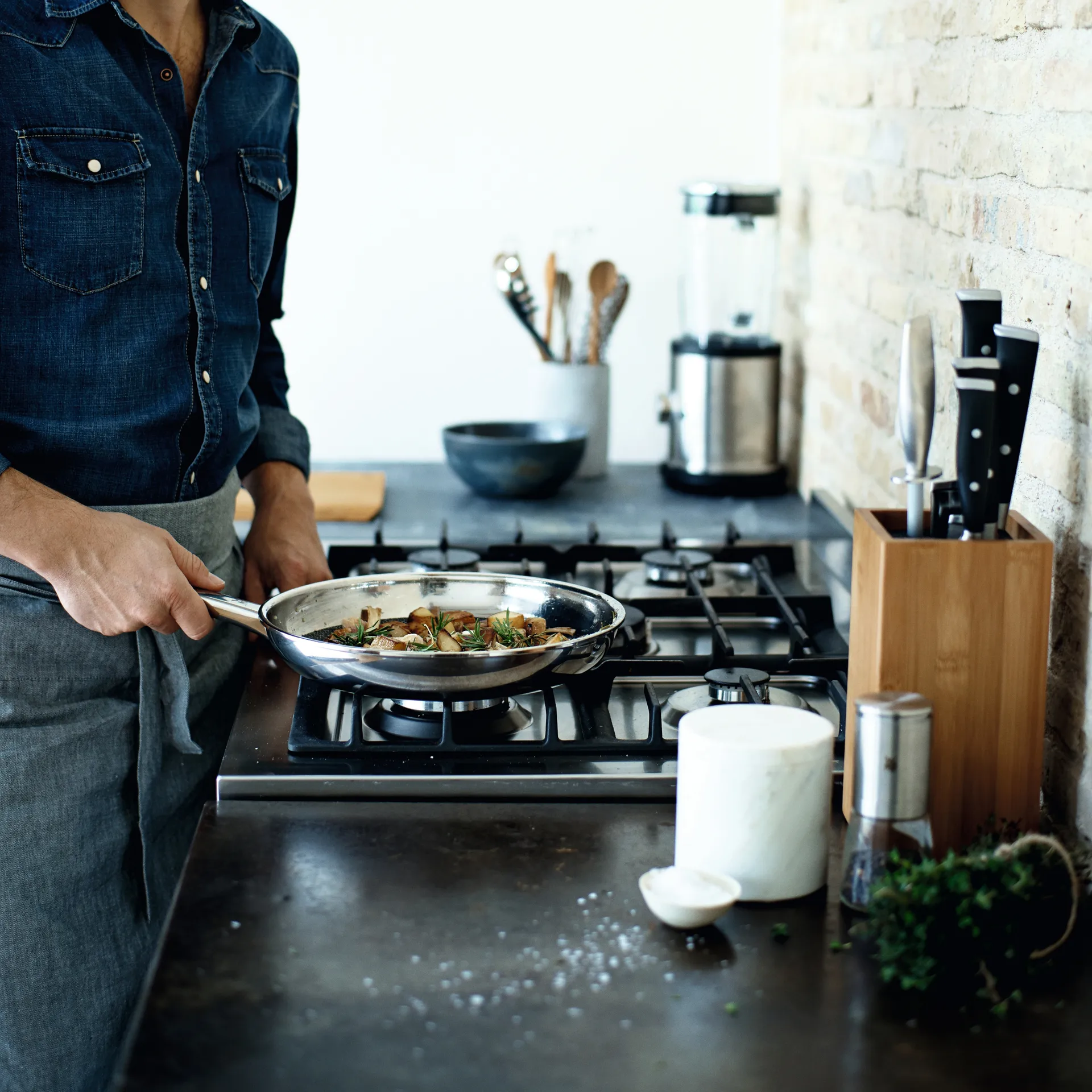 Profi Resist stegepande 28 cm, Rustfrit stål WMF